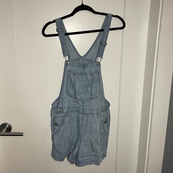 Aritzia TNA Senryu Shorts Denim Overalls Medium Light Wash Women’s Jean XS - Picture 5 of 9